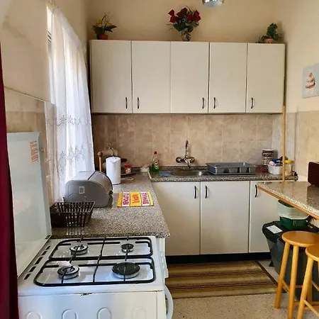Kennedy Court - Prime Location - Bus Terminus Appartement St. Paul's Bay Buitenkant foto