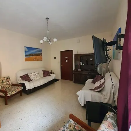 Kennedy Court - Prime Location - Bus Terminus Appartement St. Paul's Bay Buitenkant foto